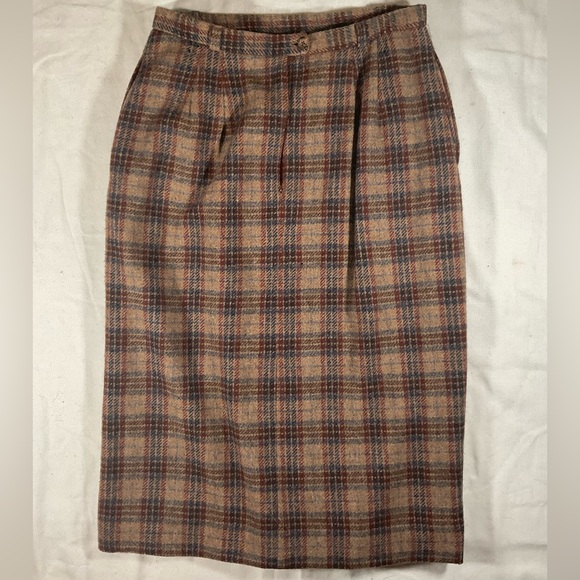 VINTAGE | GORDON Wool Skirt | 8 - Picture 3 of 5